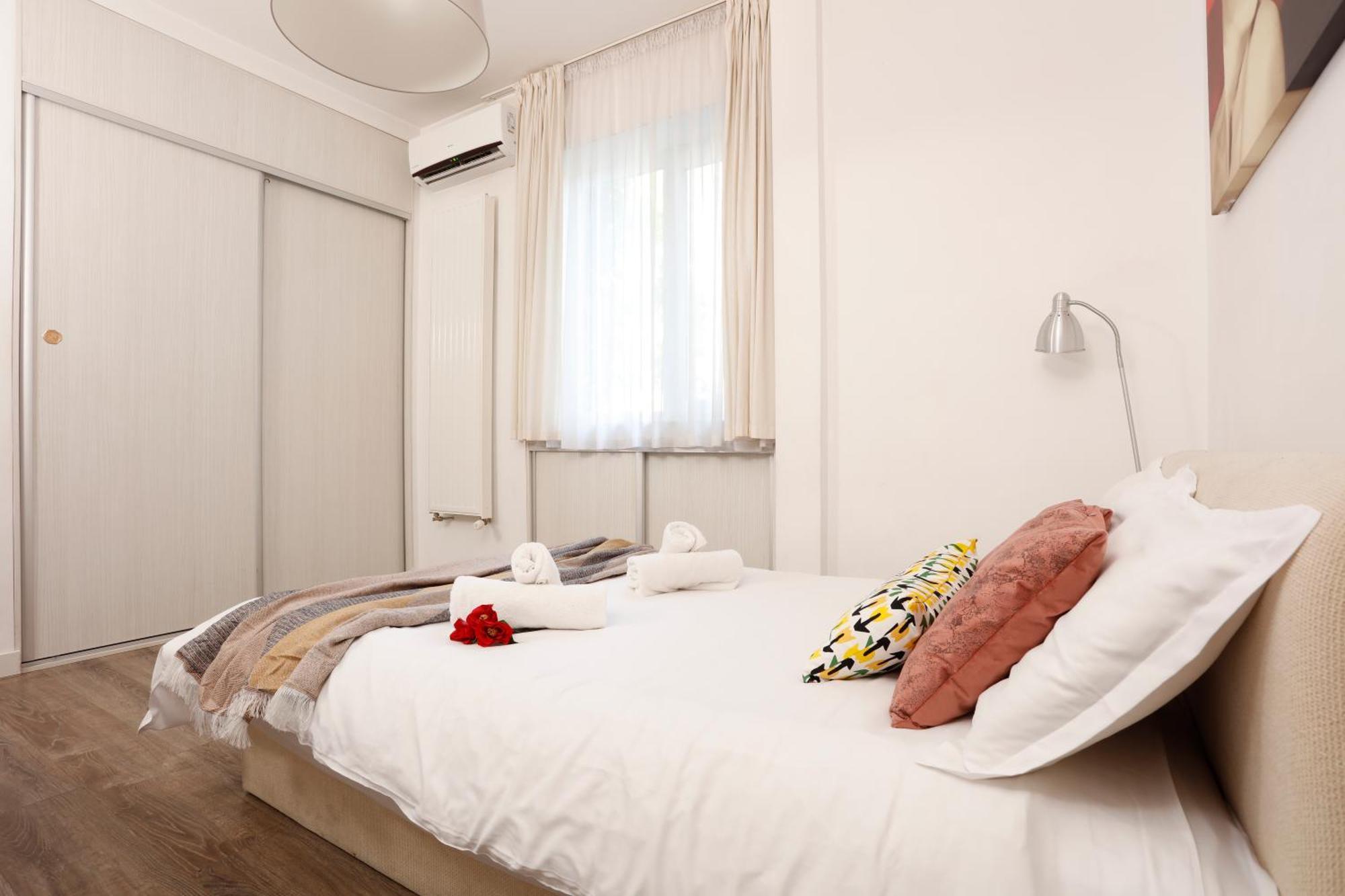 Lovely Victoriei Apartment Bucharest